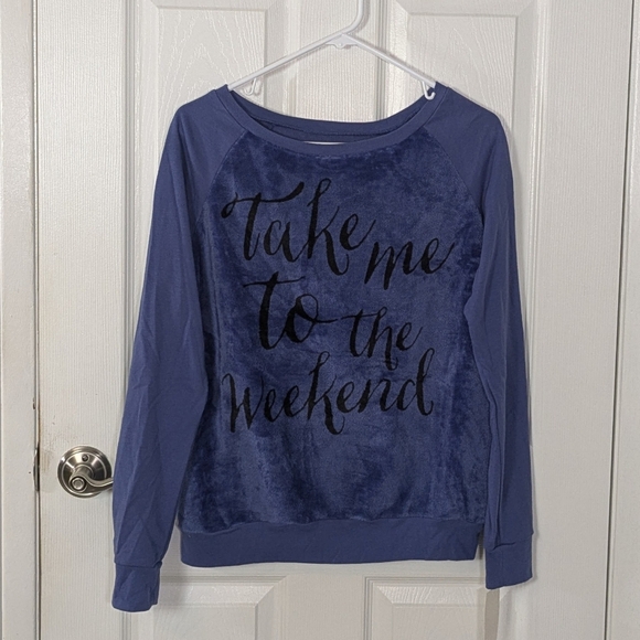 NWT "Take‎ Me to the Weekend" Cozy Blue Velour Crewneck Sweater from JCP Size M - Picture 1 of 5